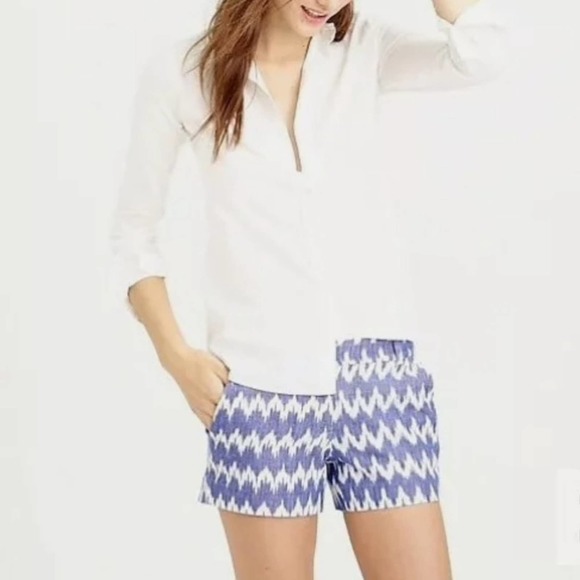 J. Crew Pants - J. Crew Ikat Blue and White Zig Zag Shorts Size 4